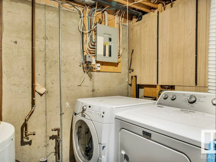 1244 Lakewood Road W, Edmonton, AB, T6K 2X9 - 25