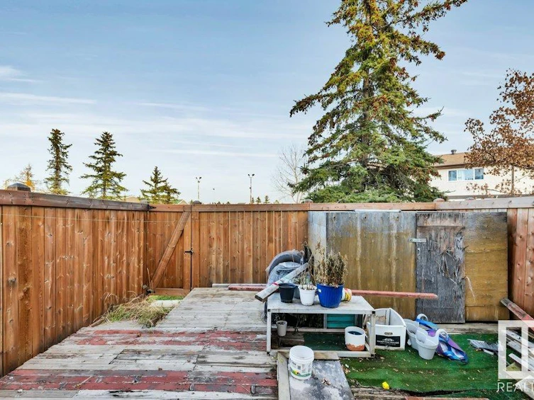 1244 Lakewood Road W, Edmonton, AB, T6K 2X9 - 26