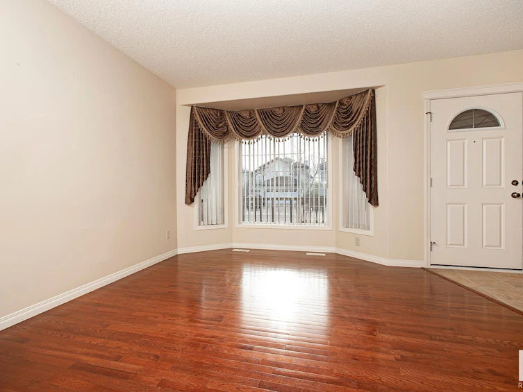 4744 154 Avenue, Edmonton, AB, T5Y 0C2 - 11