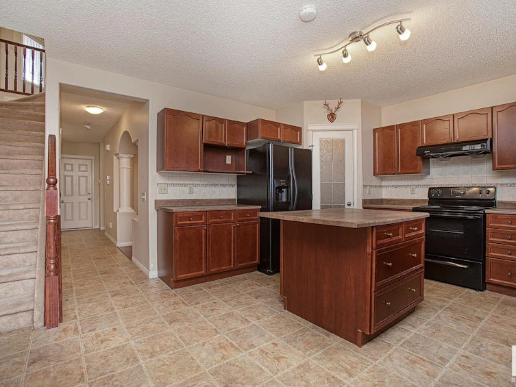 4744 154 Avenue, Edmonton, AB, T5Y 0C2 - 22