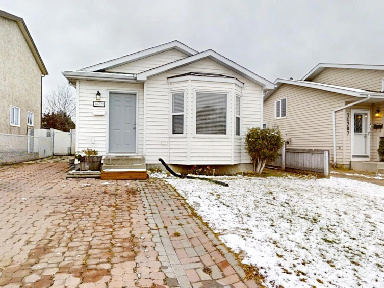 14709 37st, Edmonton, AB, T5Y 2K1