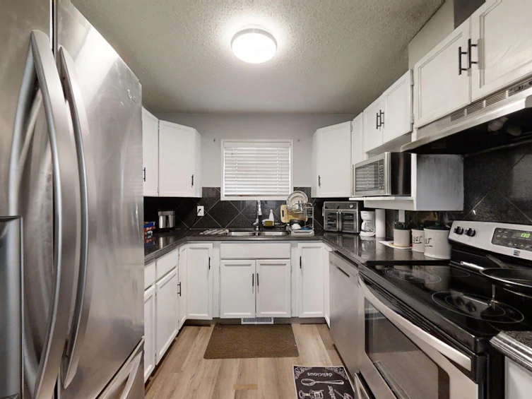 14709 37st, Edmonton, AB, T5Y 2K1 - 12