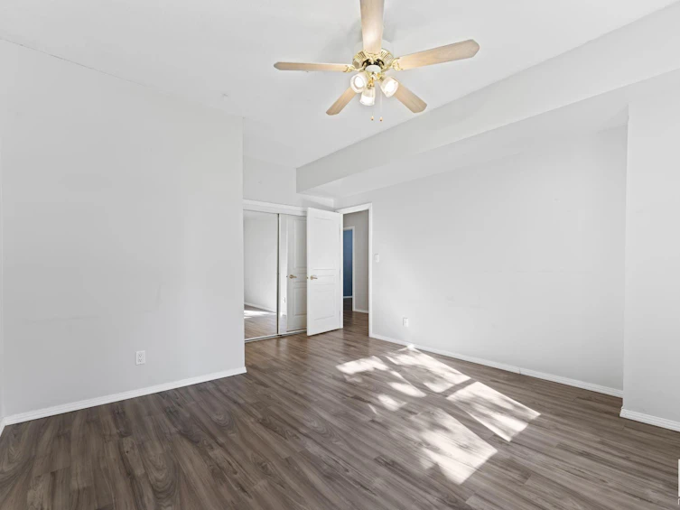 131-10023 110 Street, Edmonton, AB, T5K 1J5 - 10