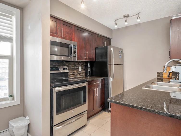 318-12045 22 Avenue, Edmonton, AB, T6W 2Y2 - 12