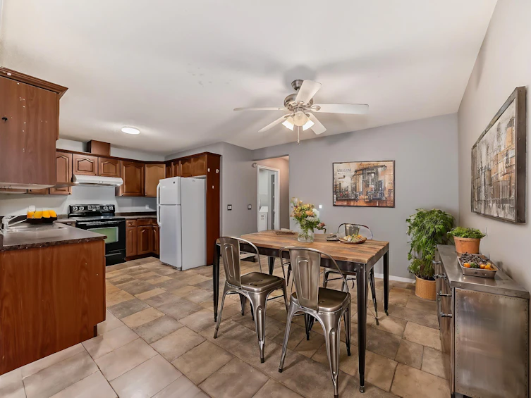 11810 43 Street, Edmonton, AB, T5W 2P4 - 3