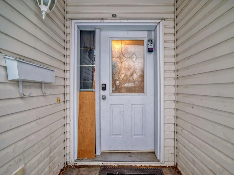 11810 43 Street, Edmonton, AB, T5W 2P4 - 9