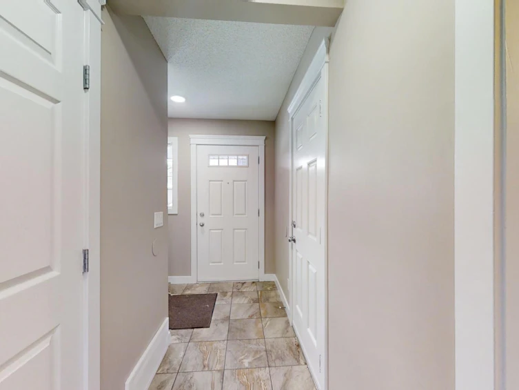 1208 30 Ave, Edmonton, AB, T6T 0V7 - 8
