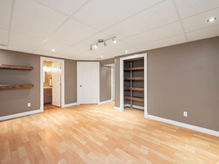 1819 35 Avenue, Edmonton, AB, T6T 1Y9 - 31