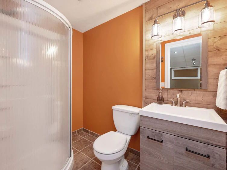 1819 35 Avenue, Edmonton, AB, T6T 1Y9 - 33