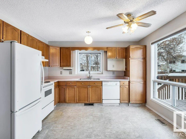 1219 56 Street, Edmonton, AB, T6L 2B2 - 17