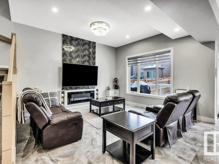 363 Glenridding Ravine Road, Edmonton, AB, T6W 4E6 - 9