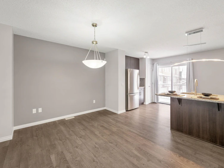 15-4050 Savaryn Drive, Edmonton, AB, T6X 1R8 - 4