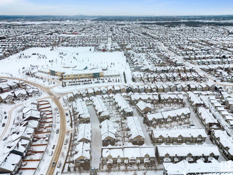 15-4050 Savaryn Drive, Edmonton, AB, T6X 1R8 - 46