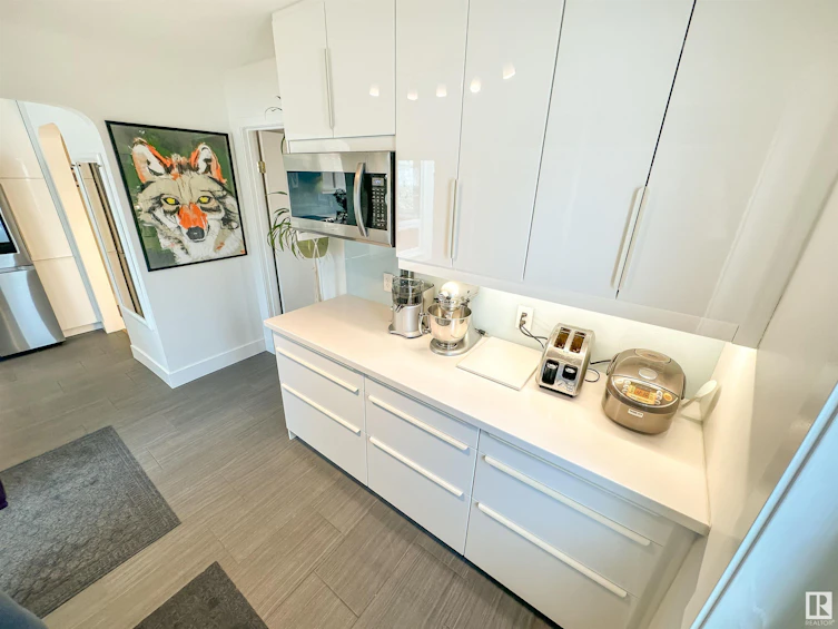 6630 110 Street, Edmonton, AB, T6H 3E7 - 19