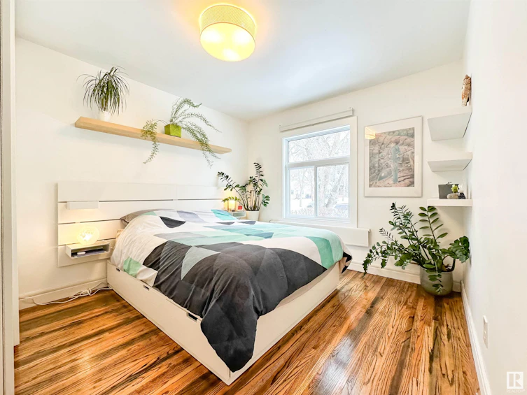 6630 110 Street, Edmonton, AB, T6H 3E7 - 23