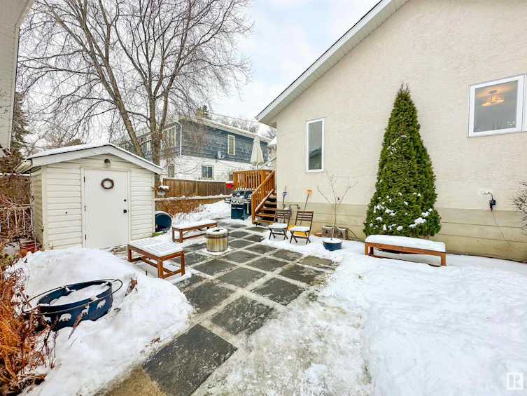 6630 110 Street, Edmonton, AB, T6H 3E7 - 48