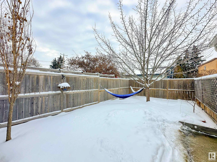 6630 110 Street, Edmonton, AB, T6H 3E7 - 52