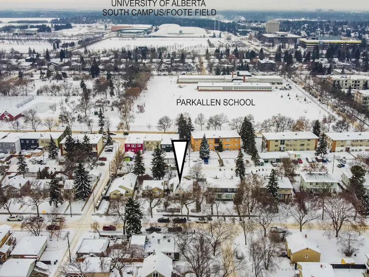 6630 110 Street, Edmonton, AB, T6H 3E7 - 56