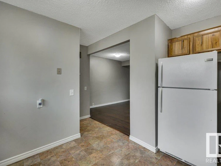 1626 37 Street, Edmonton, AB, T6L 2R7 - 10