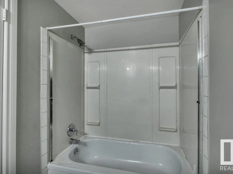 1626 37 Street, Edmonton, AB, T6L 2R7 - 23