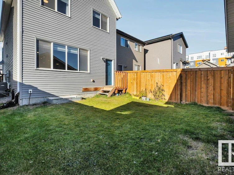 9621 230 Street, Edmonton, AB, T5T 7R3 - 36