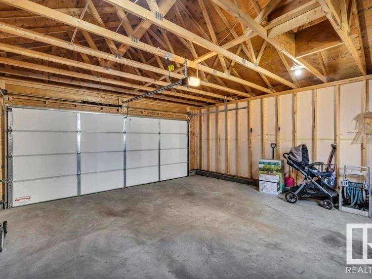 9621 230 Street, Edmonton, AB, T5T 7R3 - 39