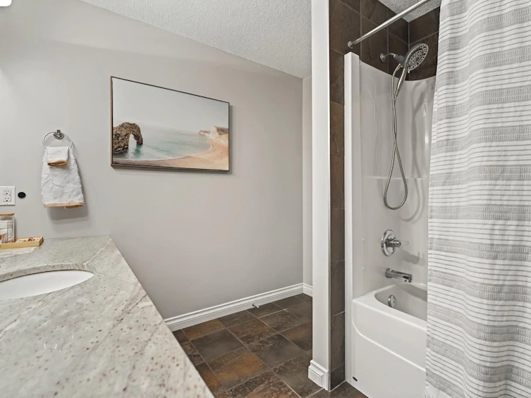 16827 51 Street NW, Edmonton, AB, T5Y 0R8 - 19