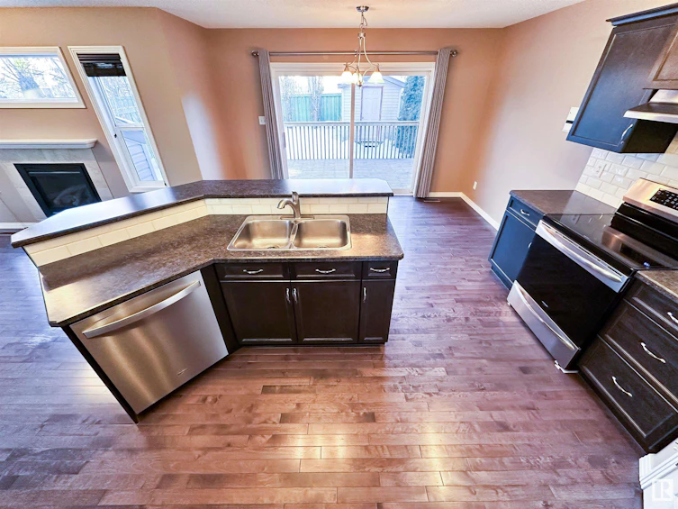 2360 Hagen Link, Edmonton, AB, T6R 3L5 - 13