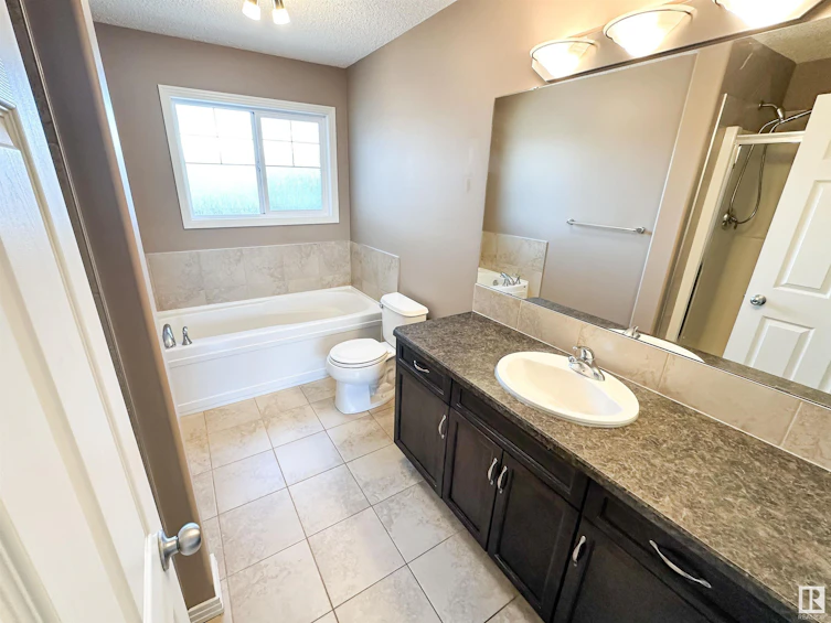 2360 Hagen Link, Edmonton, AB, T6R 3L5 - 26