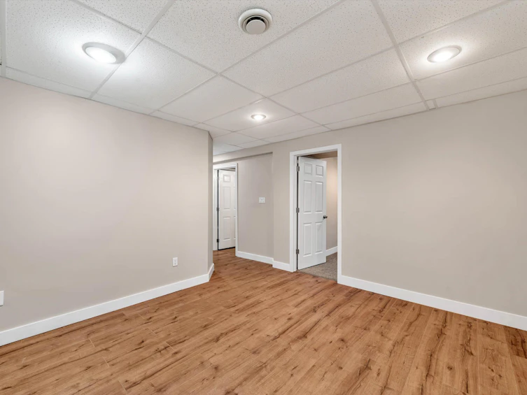 4102 34 Avenue, Leduc, AB, T9E 6C4 - 35