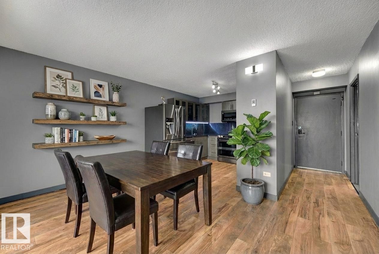 1702-10150 117 Street, Edmonton, AB, T5K 2J2