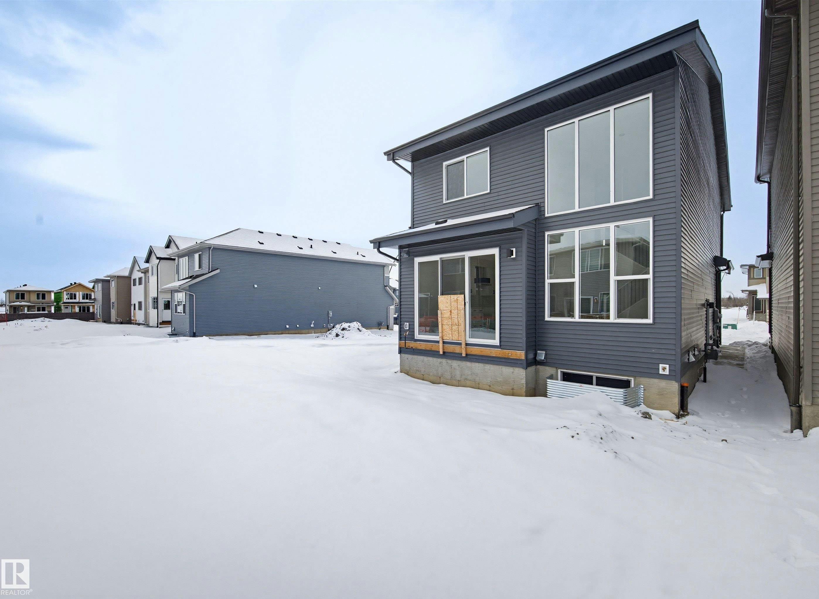 2535 211 Street, Edmonton, AB, T6M 3H1 - 47
