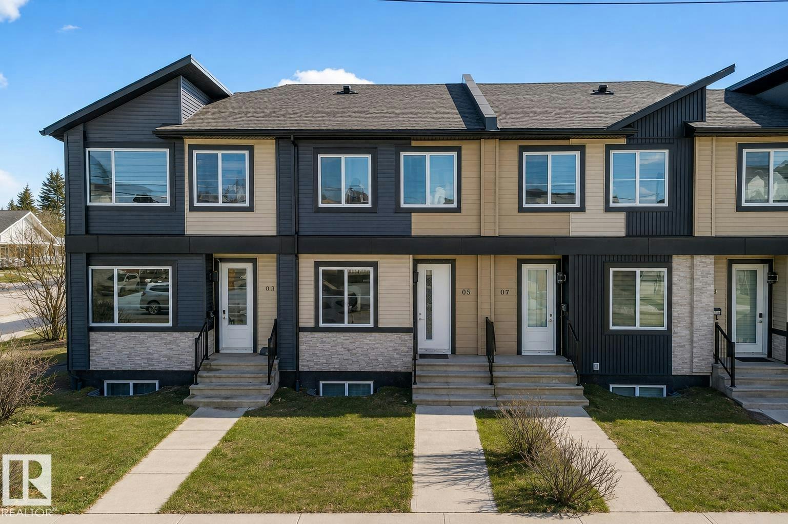 #5 15805 97 Ave, Edmonton, AB, T5P 2P6