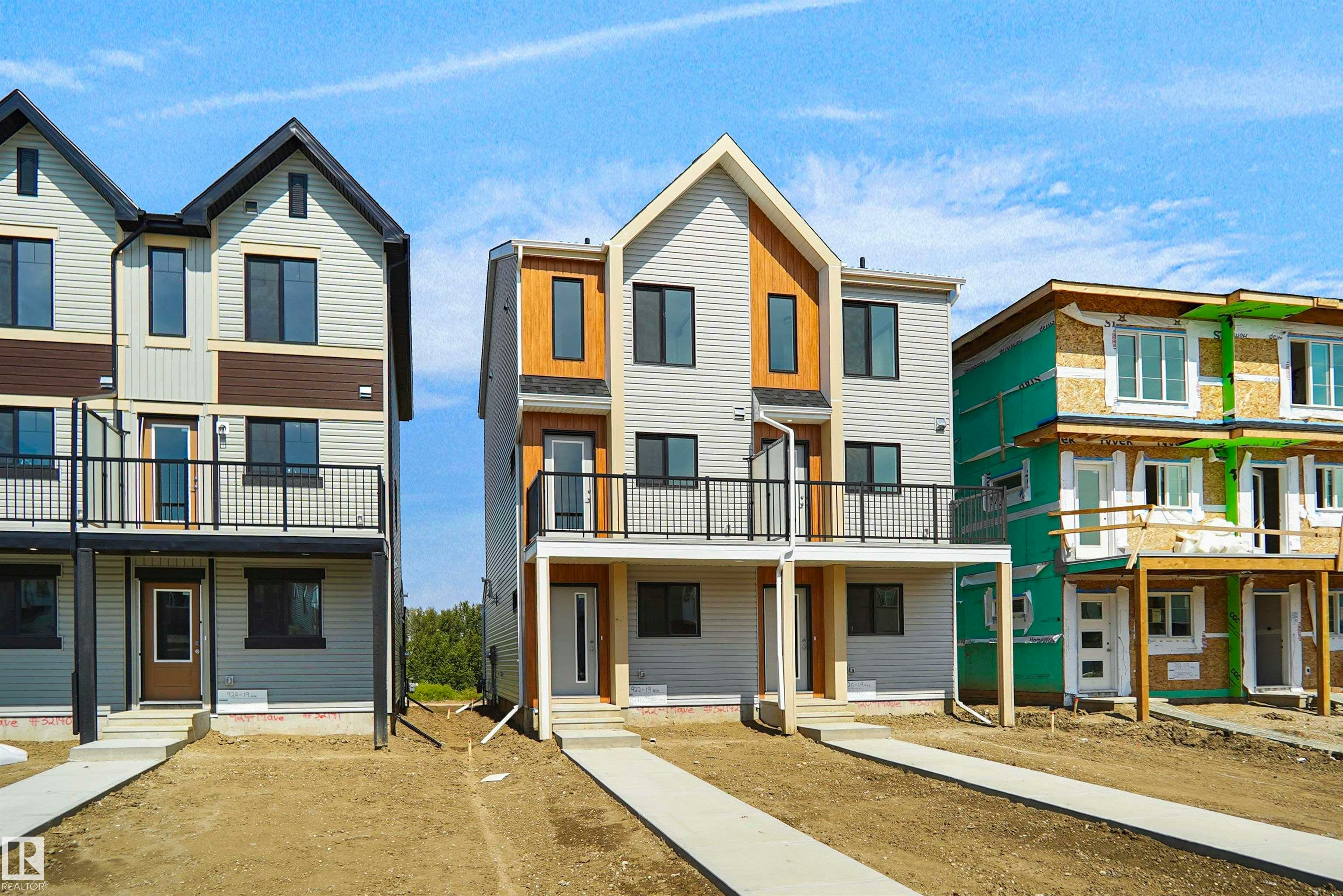 922 19 Avenue, Edmonton, AB, T6T 1J1