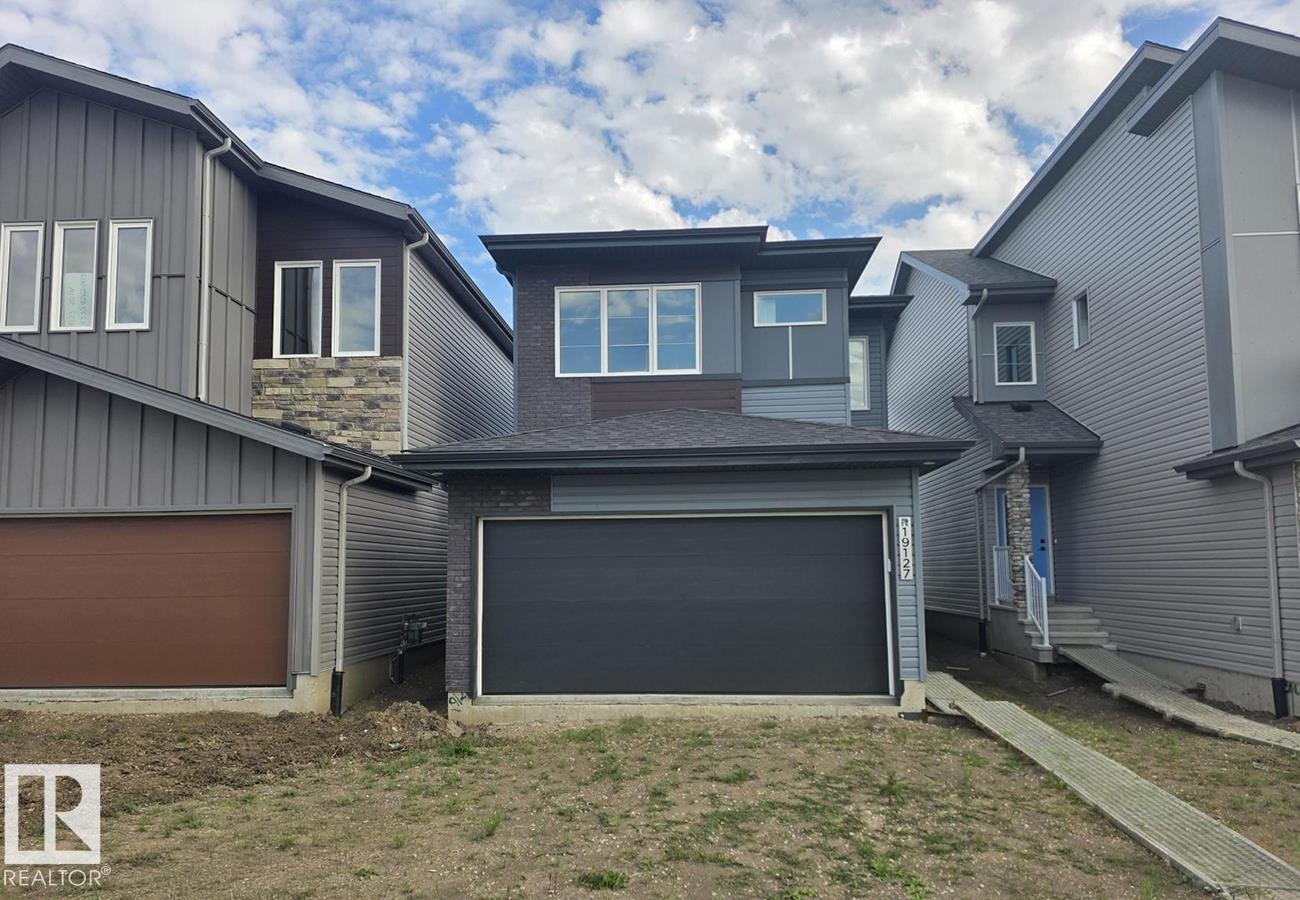 19127 20 Avenue, Edmonton, AB, T6M 3E8