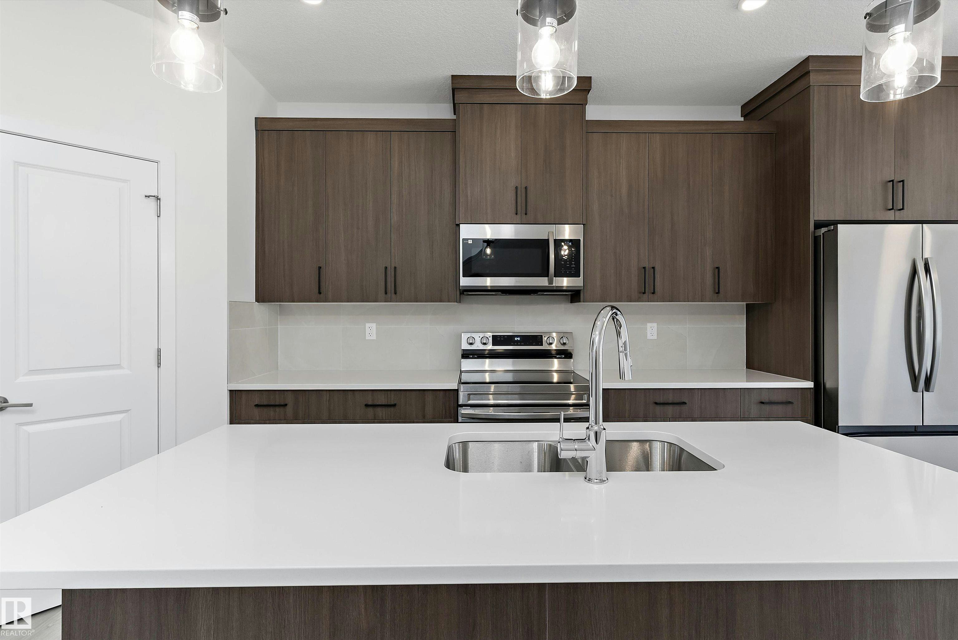 18119 74 Street, Edmonton, AB, T5Z 0X7 - 8