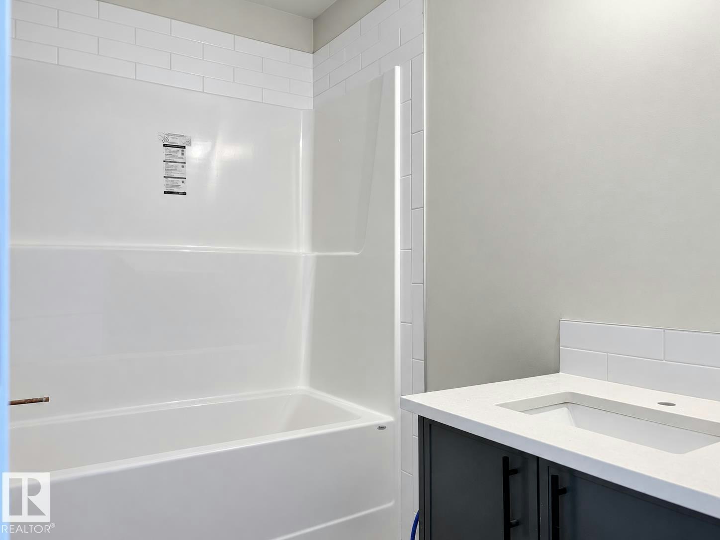8785 Edgemont Link, Edmonton, AB, T6M 3K7 - 8