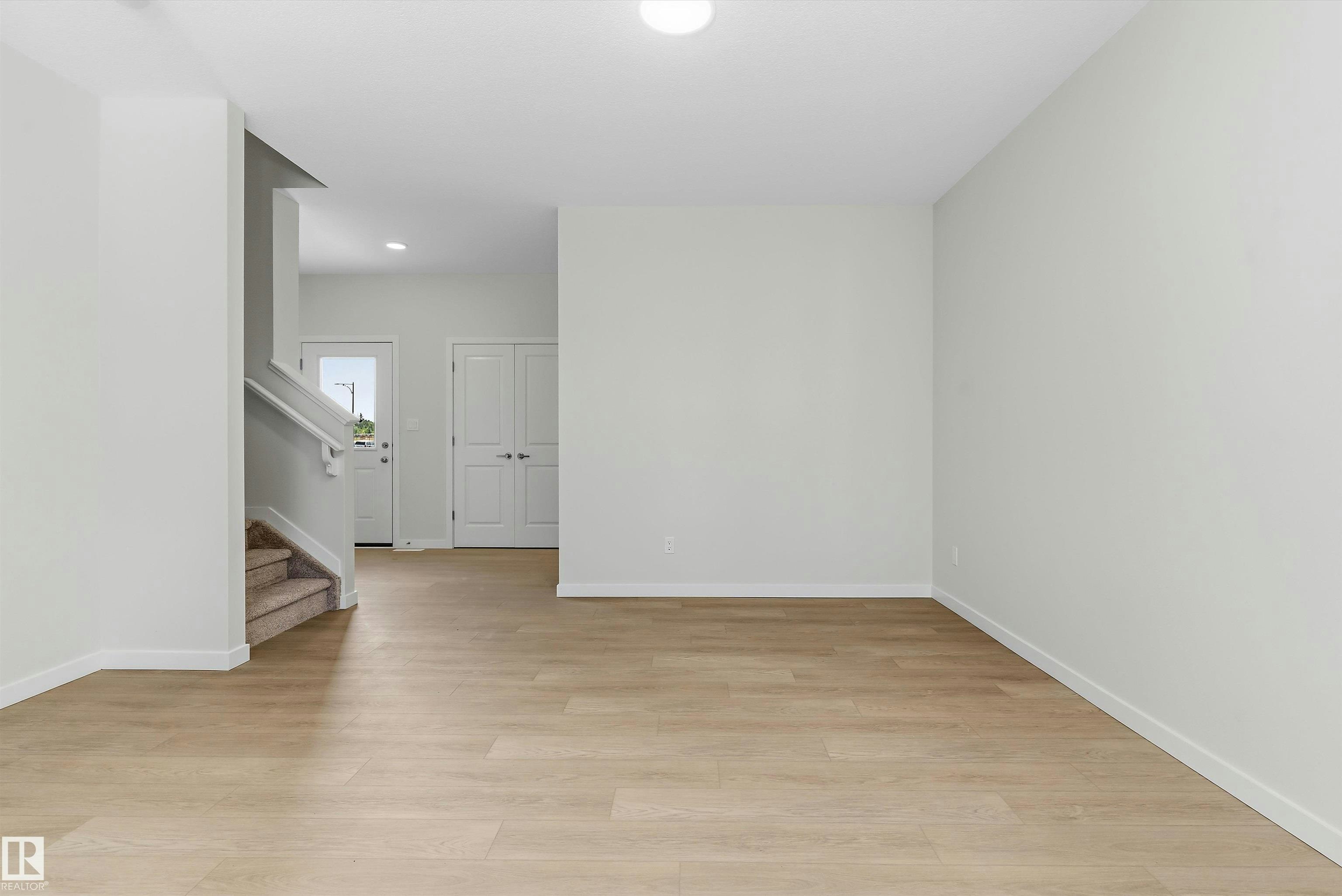 112 Edgemont Wynd - 4
