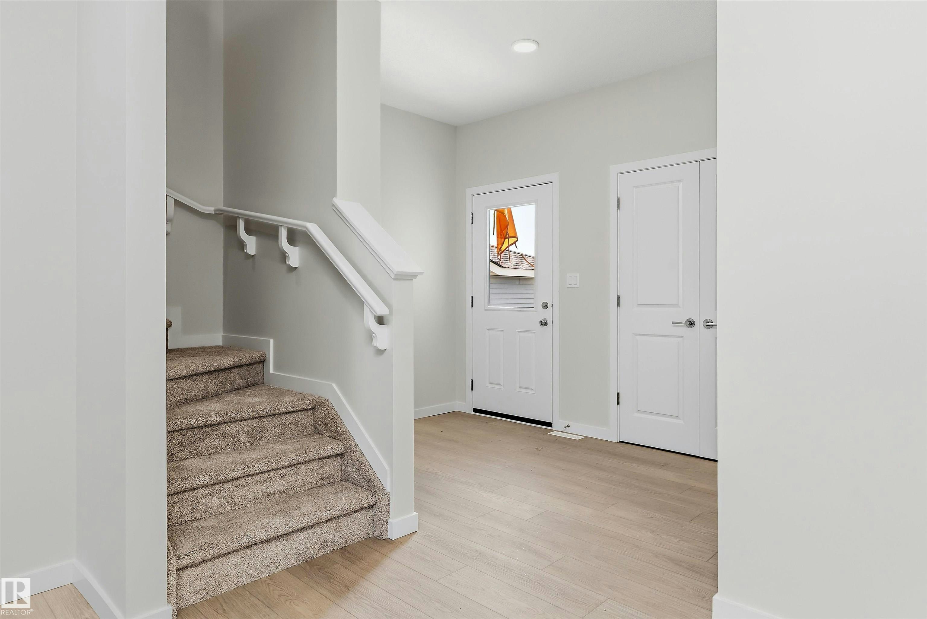 112 Edgemont Wynd - 3