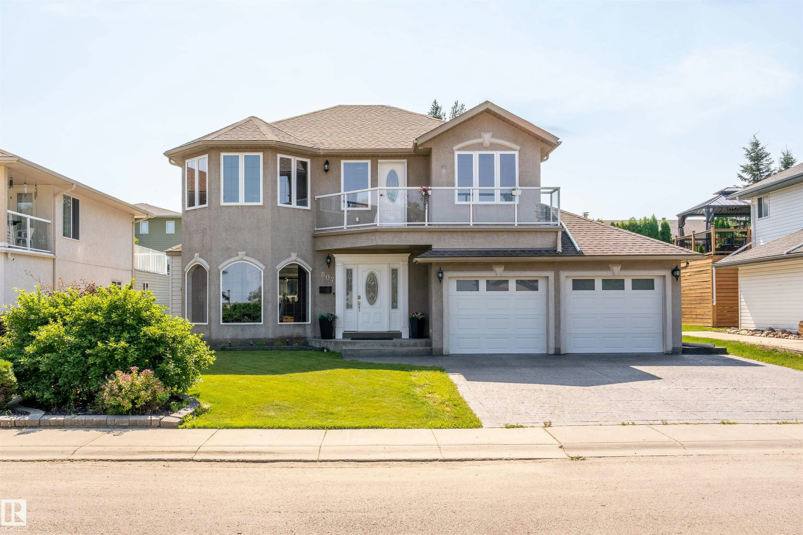 807 Beach Avenue, Cold Lake, AB, T9M 1K8