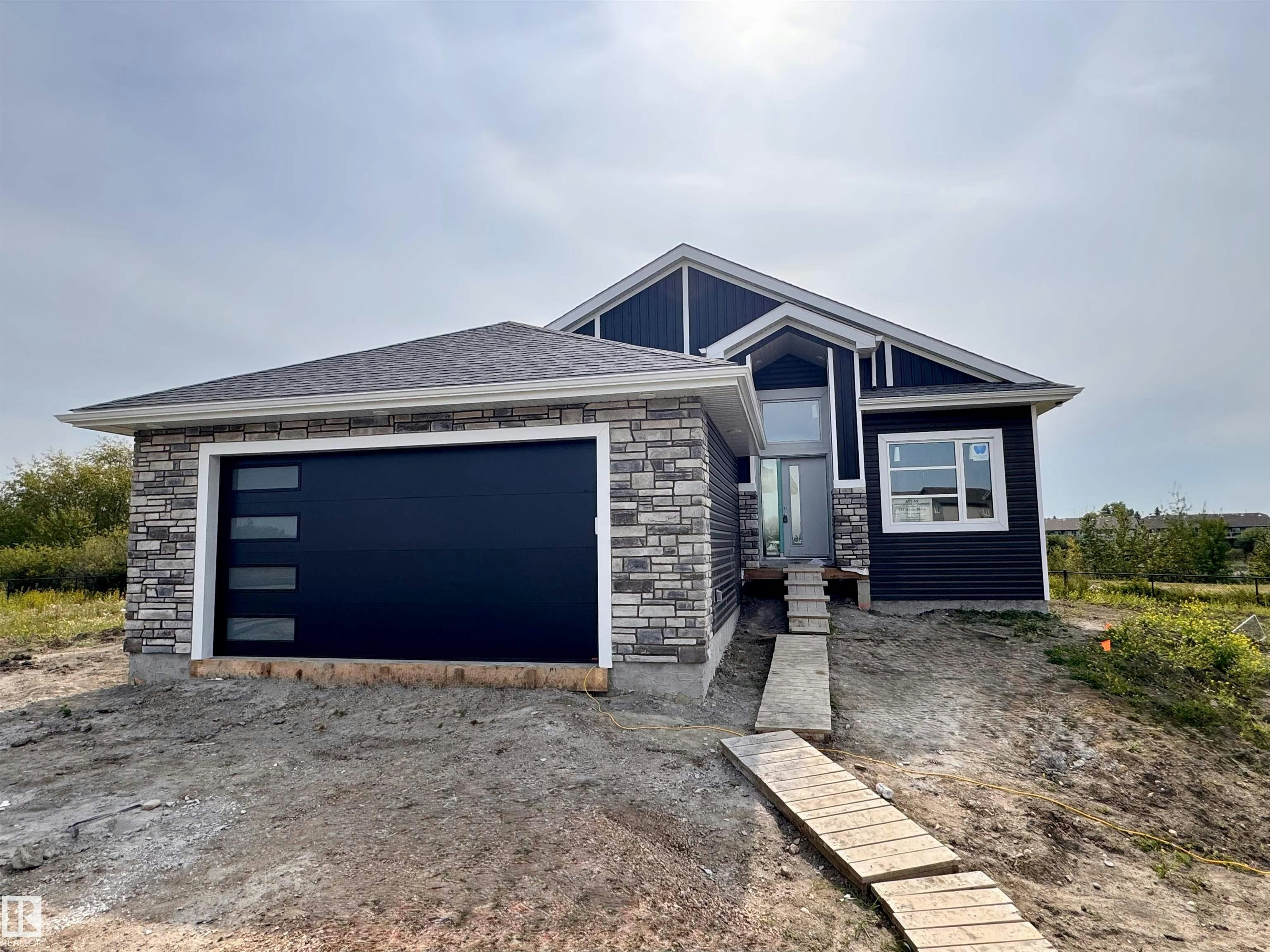 153 Houle Drive, Morinville, AB, T8R 0E1