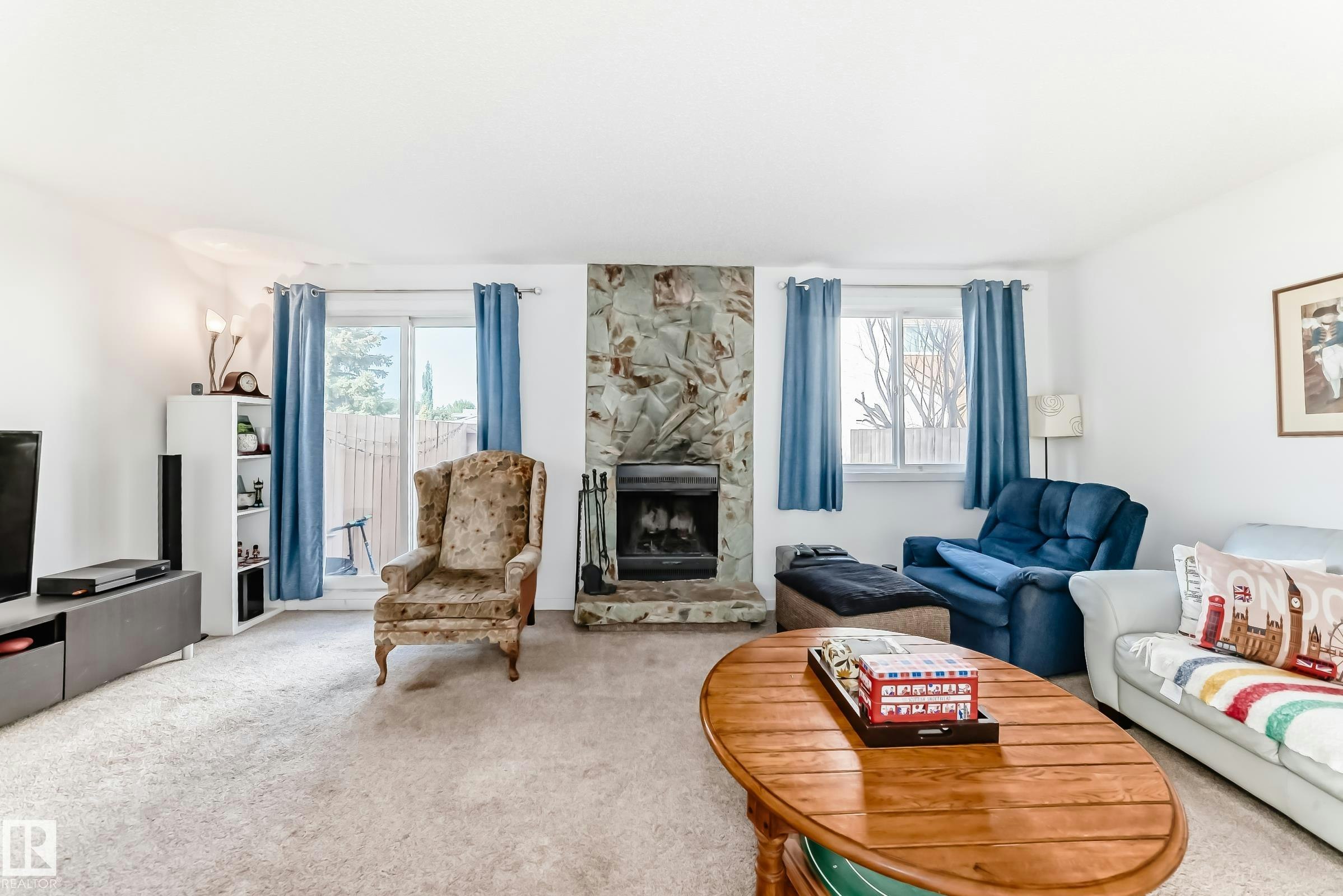 18611 66 Avenue, Edmonton, AB, T5T 2M3