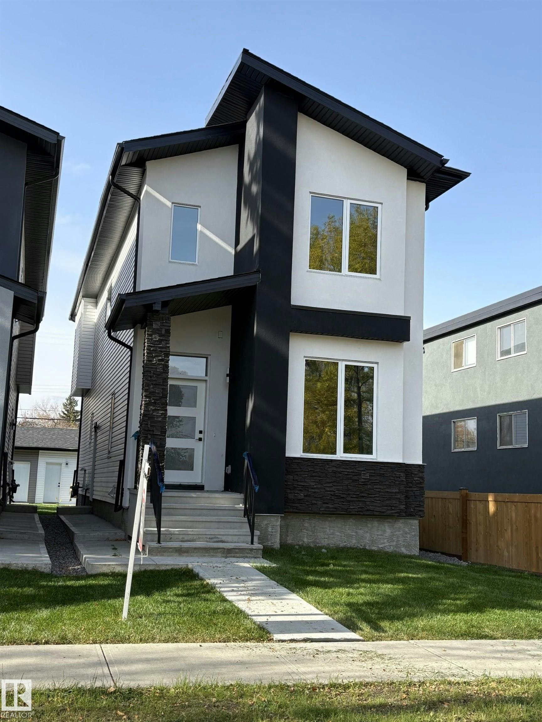 11036 128 Street, Edmonton, AB, T5M 0W6