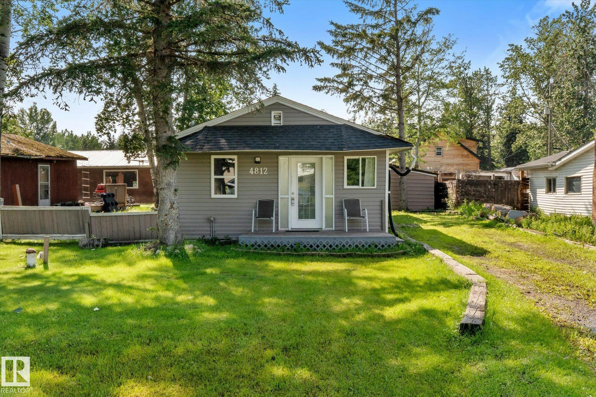 4812 59 Street, Rural Lac Ste. Anne County, AB, T0E 0A0