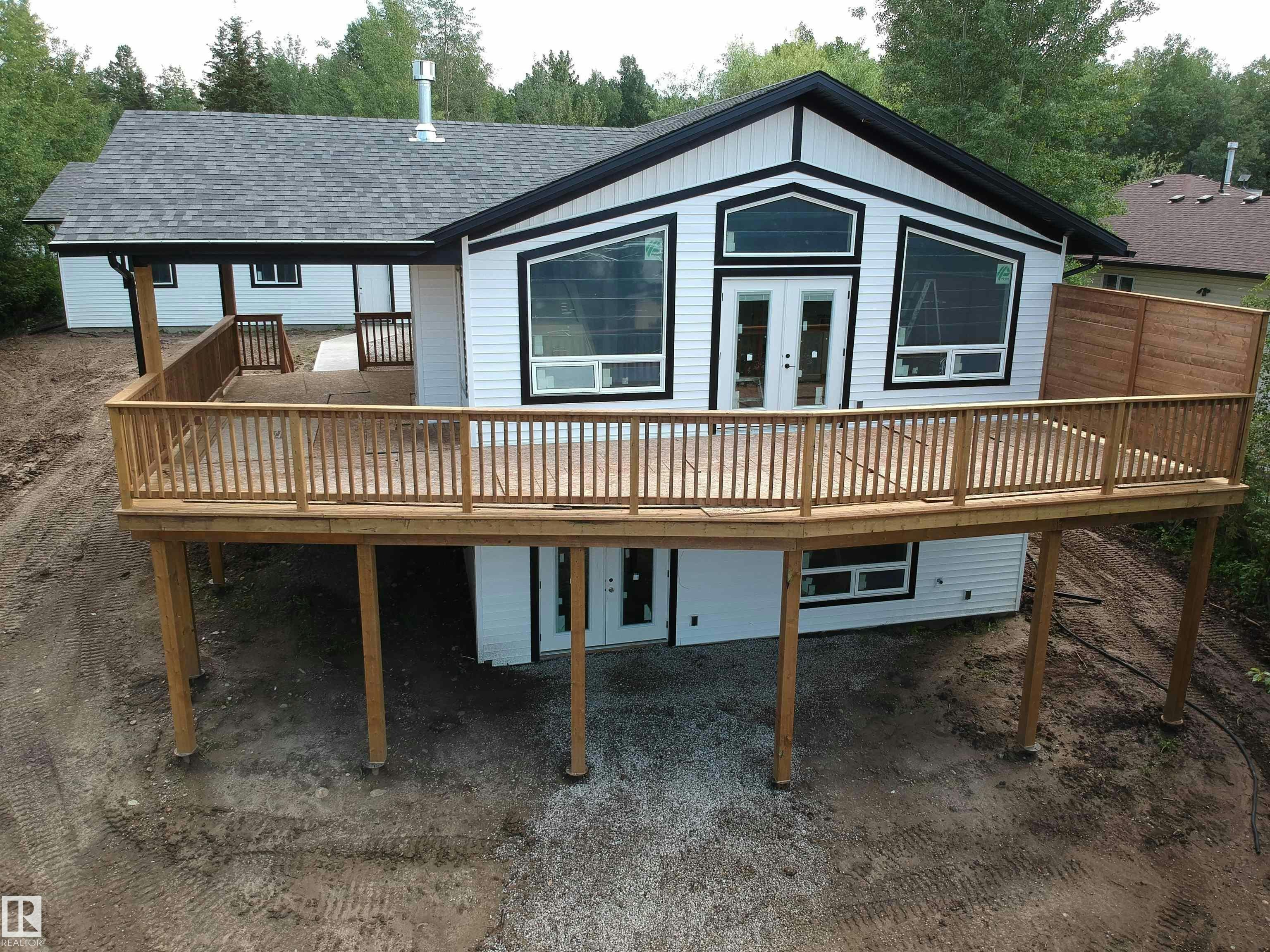 5539 Sunset Drive, Rural Lac Ste. Anne County, AB, T0E 0A0