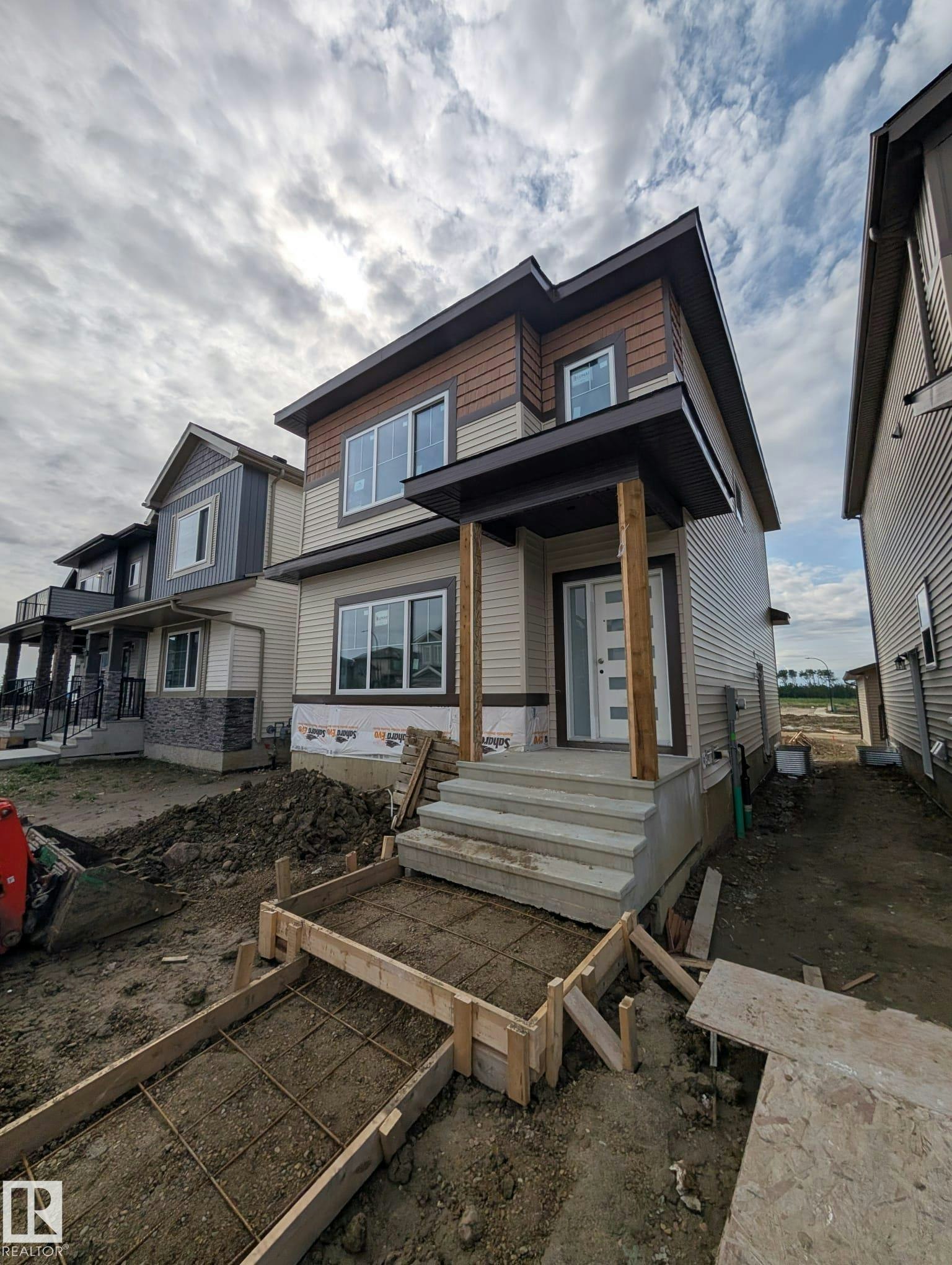 348 Roberts Wynd, Leduc, AB, T9E 1P8
