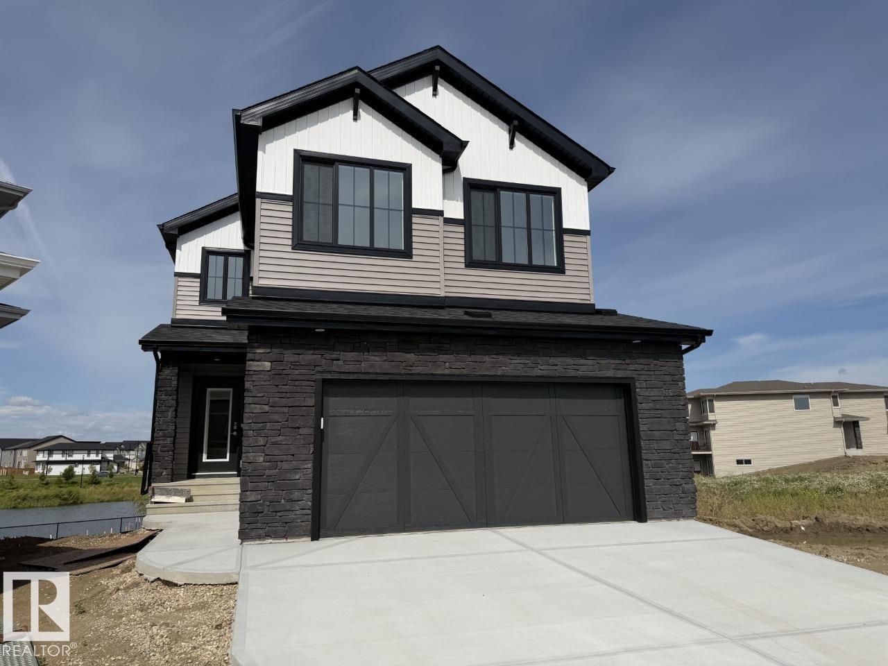 2431 Egret Loop, Edmonton, AB, T6M 3G9