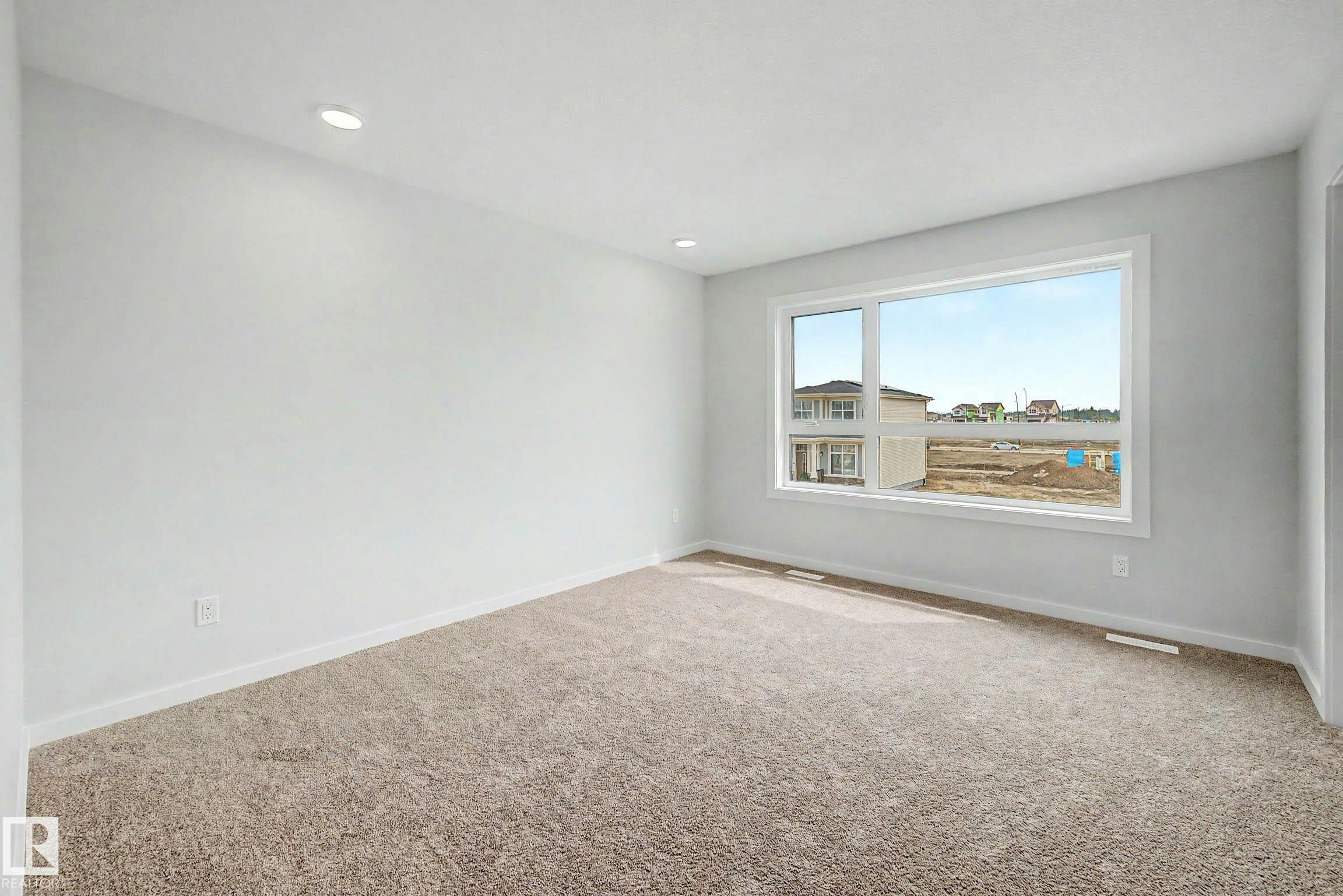 21120 25 Ave, Edmonton, AB, T6M 3H1 - 21