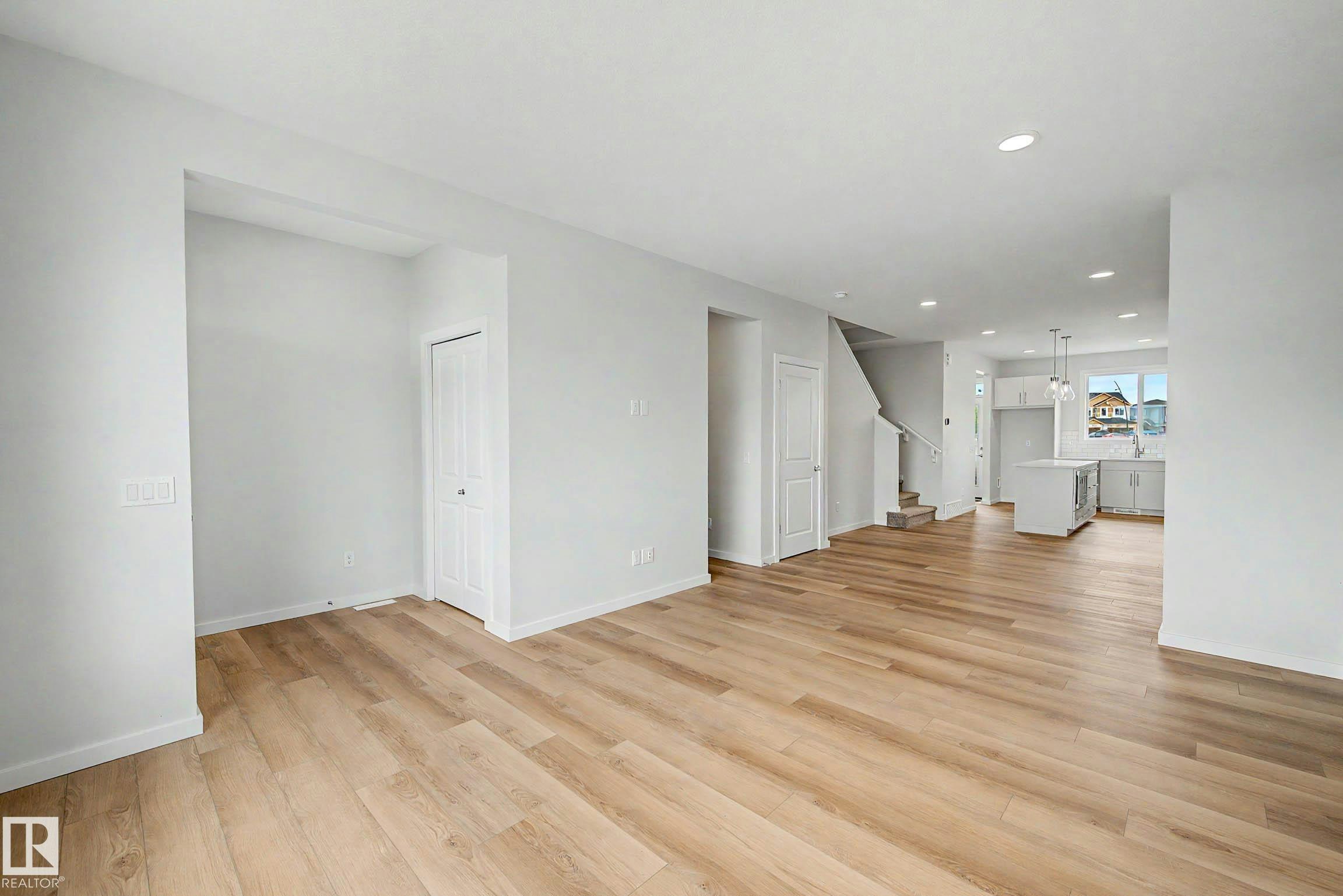 21120 25 Ave, Edmonton, AB, T6M 3H1 - 7