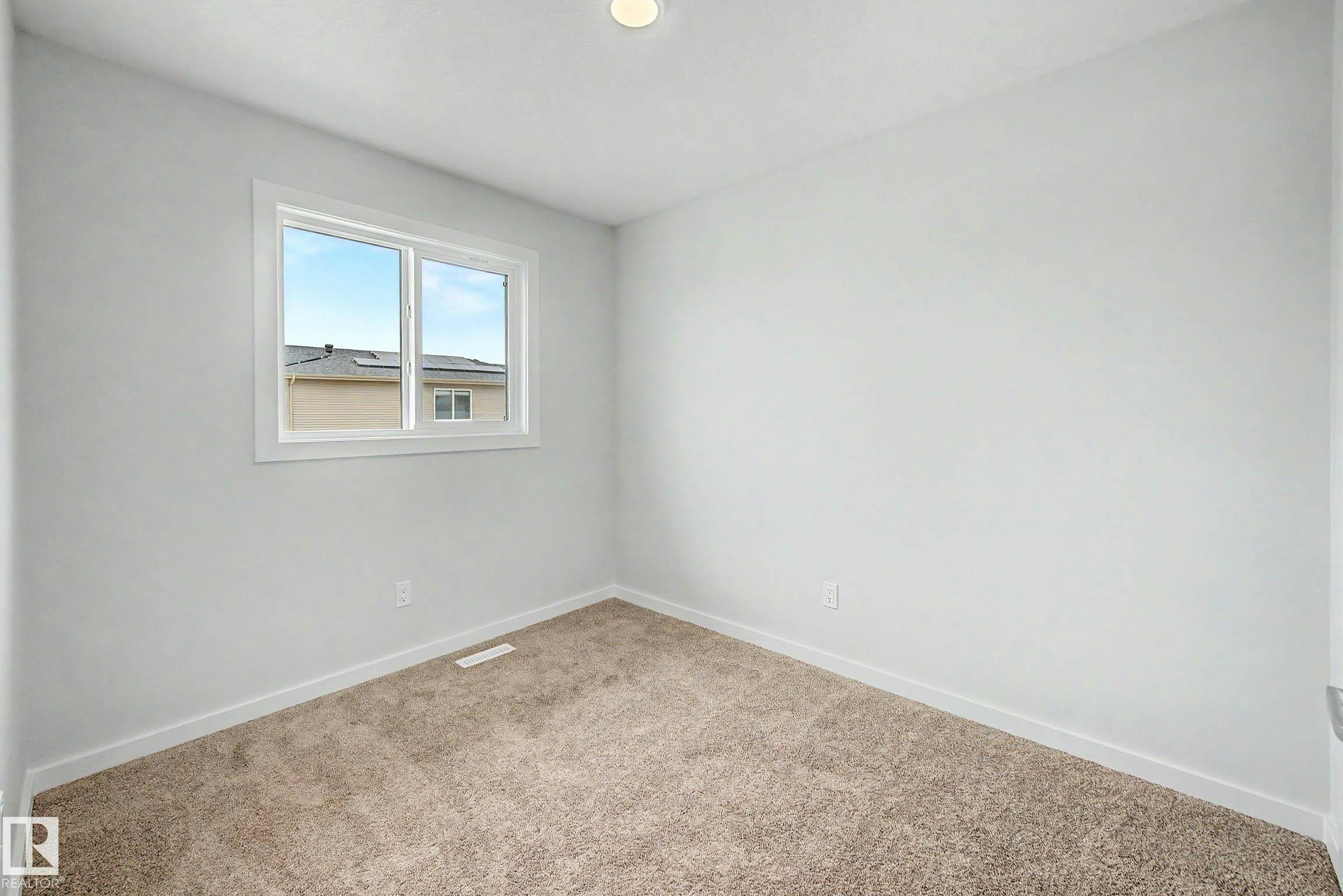 21120 25 Ave, Edmonton, AB, T6M 3H1 - 25